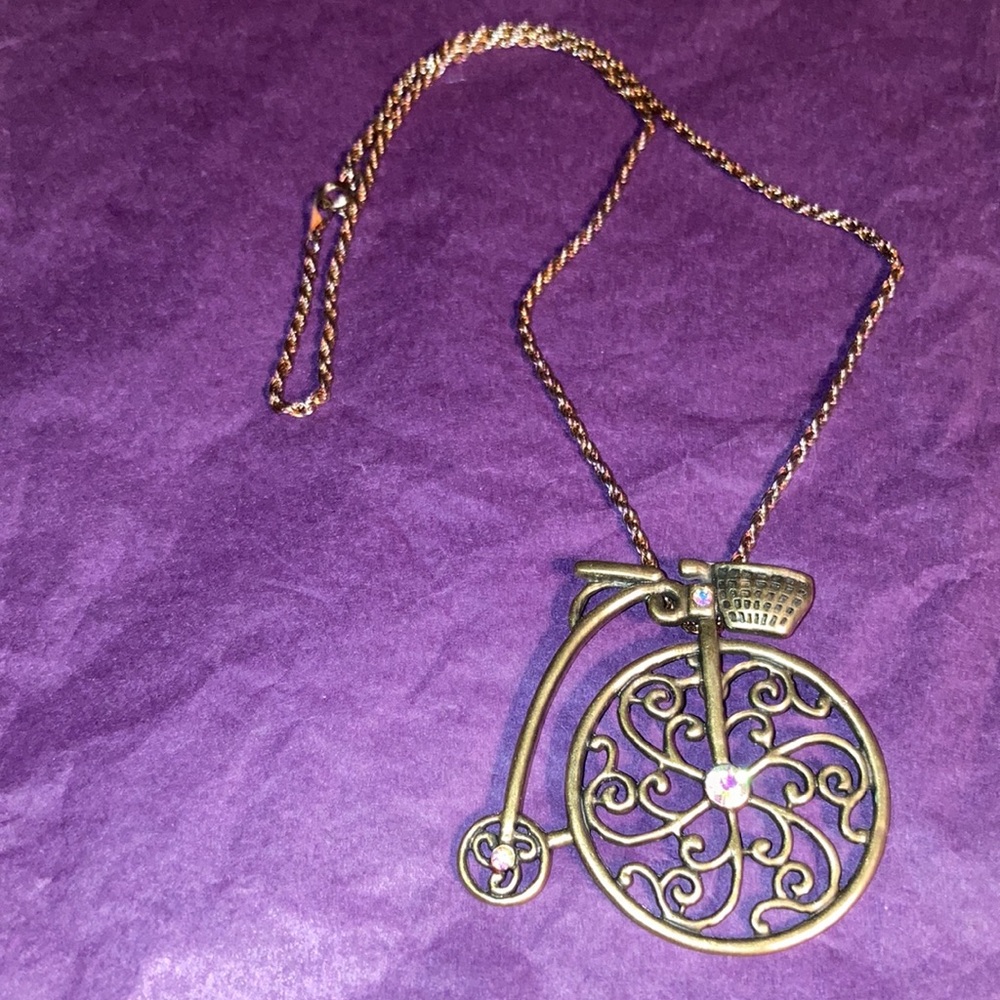 Bicycling anyone.. brass tone vintage bicycle Neaklace